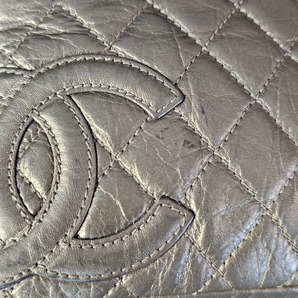 Chanel Vintage Metallic Aged Calfskin Quilted Cotton Club Pochette in Gold - Picture 13 of 16